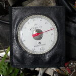 ガス漏れ測定器（圧力計）