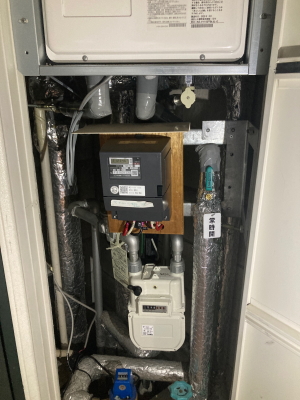 電気メーターの再取り付けが完了