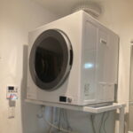 専用台の上にガス衣類乾燥機　RDT-93　を新規設置