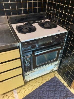 ▼取替前：リンナイ製のオーブンRCK-7ES-30（1978年製）＋ユニットコンロRUS-500CS-L（2006年製）