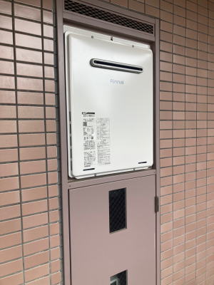 取替完了 リンナイ製RUF-A1615SAW(C) PS標準設置(金枠必要)