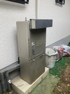 既設:リンナイ製 HT3513KRSSWCM(RVD-E2001SAW2-1(A)) 据置台で設置