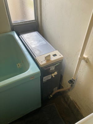 既設:追い焚き専用のバランス釜(RBF-ERS1N)です